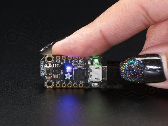 Adafruit Trinket M0 - Mini Microcontroller 4-6V - Adafruit 3500